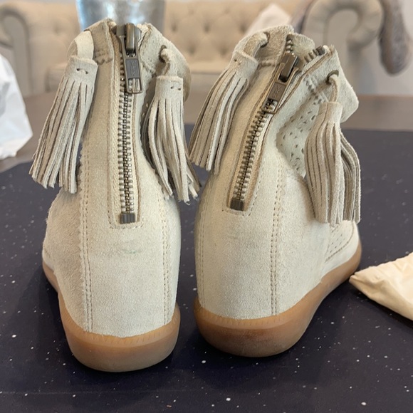 Isabel Marant light grey off white suede wedge booties boots fringe tassel - Picture 4 of 7